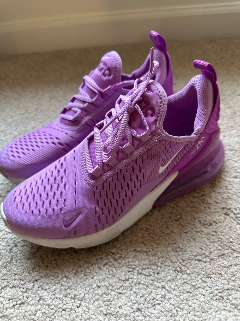 Nike Women's Air Max 270 — Lavender/Purple with White Swoosh - Picture 2 of 10